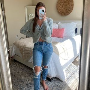 Fuzzy hollister sweater